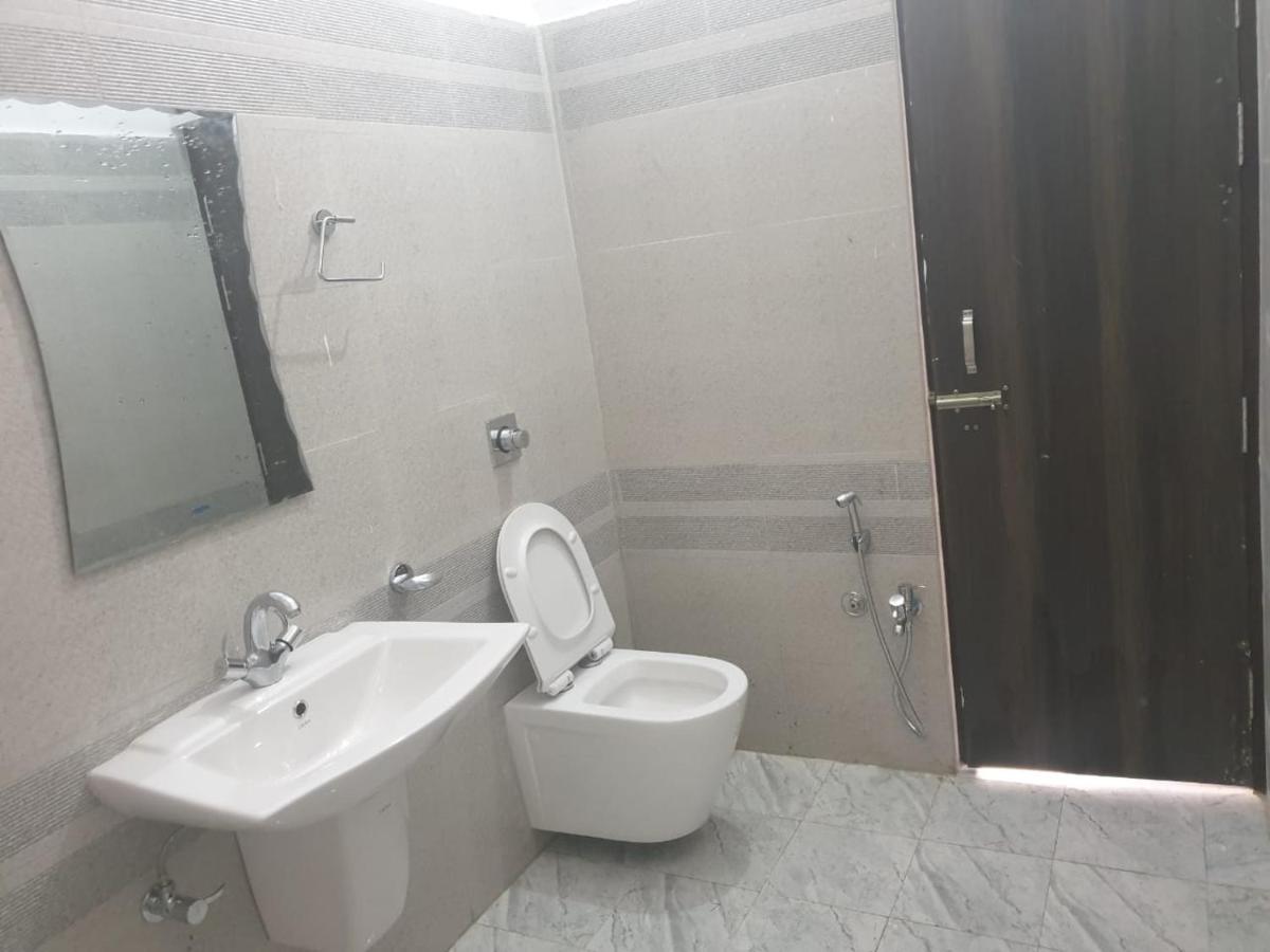 Hotel Jp International Naimisharanya Extérieur photo